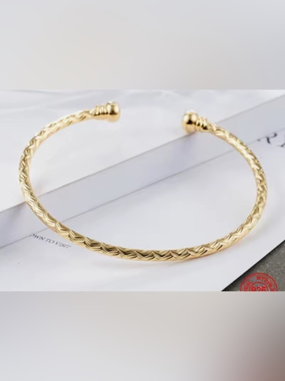New 18k Gold Bangle